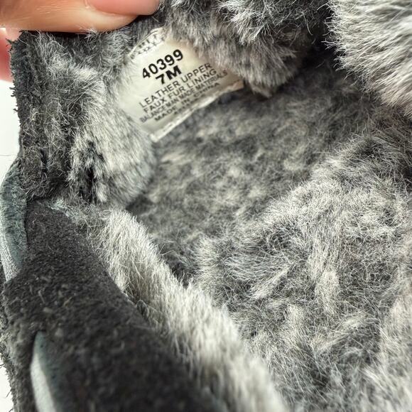 Minnetonka Women's Cally Moccasin Casual Cozy Black Suede Leather size 7 - Picture 5 of 6